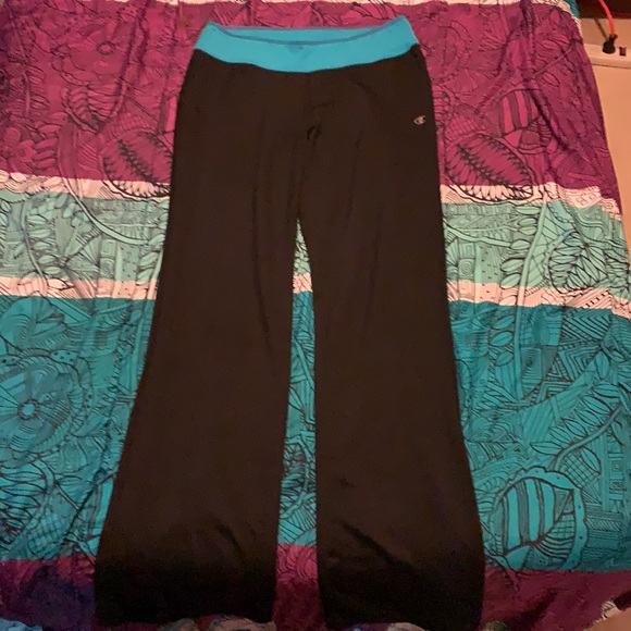 Women’s Champion Athletic Yoga Pants M - Picture 2 of 4